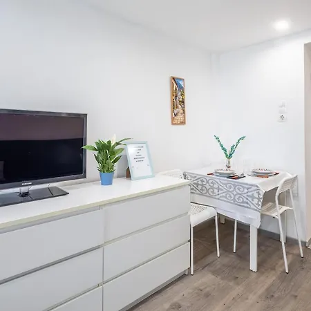 Simple And Central A C Home Budapest Exterior photo
