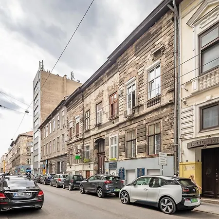Simple And Central A C Home Budapest Exterior photo