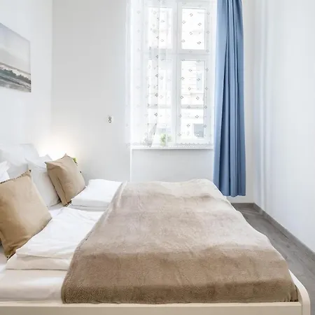 Simple And Central A C Home Budapest Exterior photo